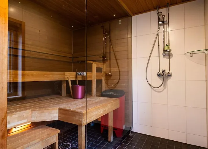 Scandinavian Summer In בקתה